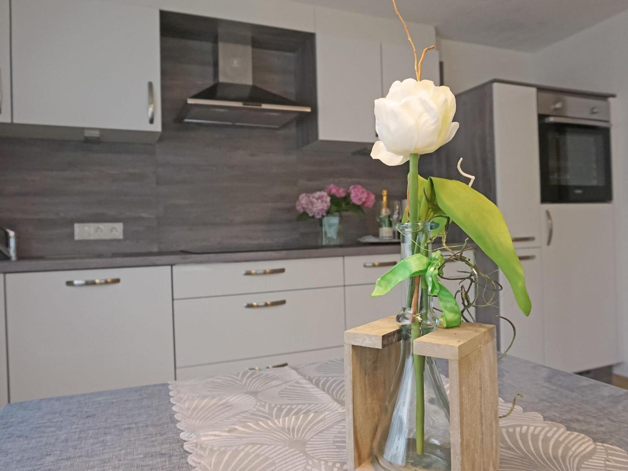 Apartment Walzthoeni By Interhome 웬스 외부 사진