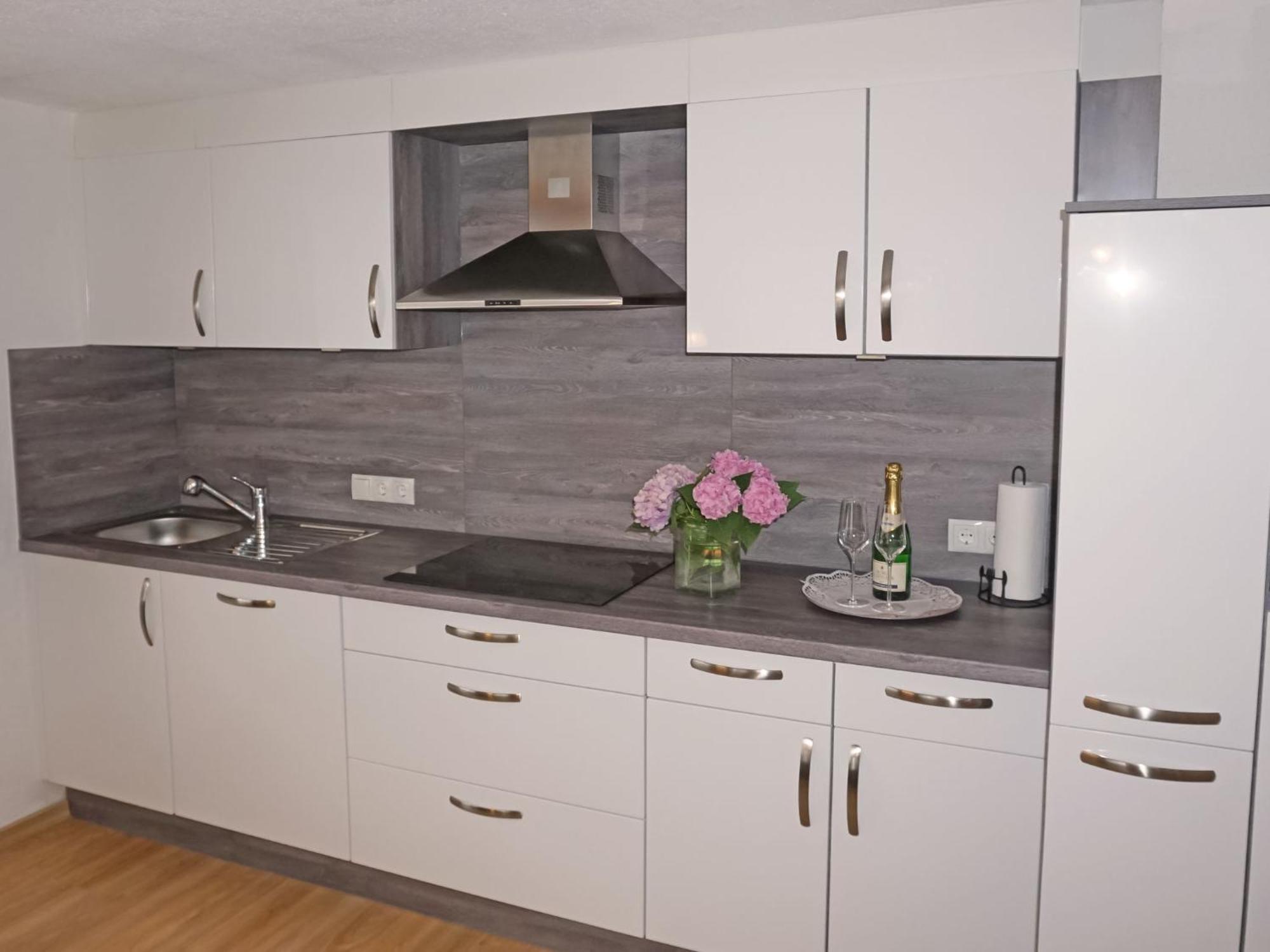 Apartment Walzthoeni By Interhome 웬스 외부 사진